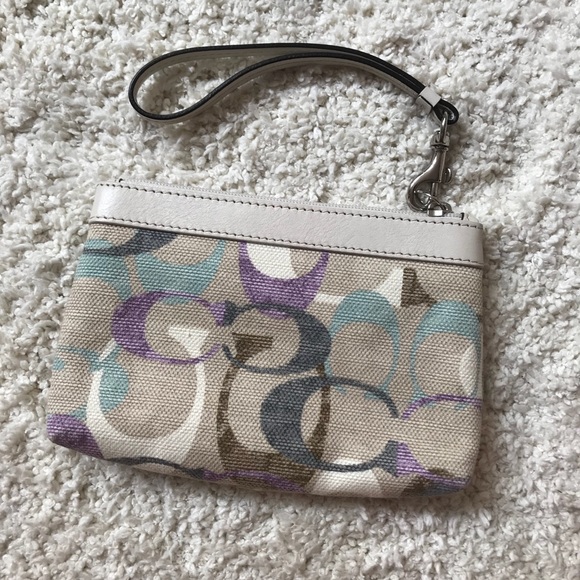 FINAL PRICE Genuine Coach Wristlet - Picture 2 of 6